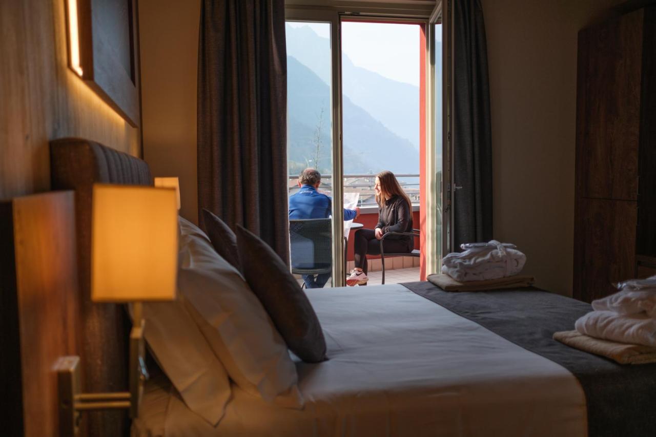 Lake Hotel La Pieve Pisogne Extérieur photo