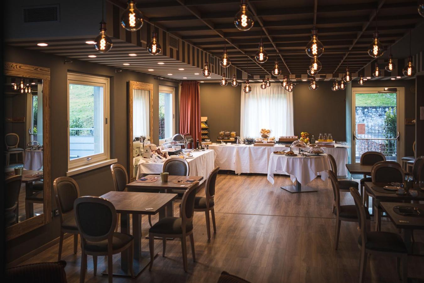 Lake Hotel La Pieve Pisogne Extérieur photo
